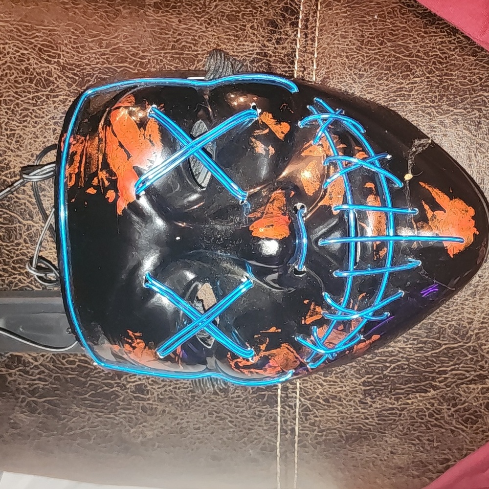 Purge Mask - Picture 2 of 2